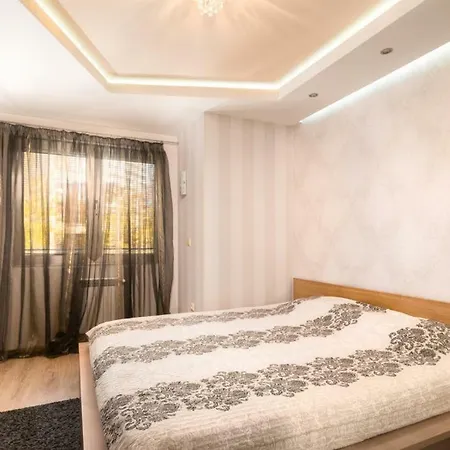 And Cozy Flat In The Center *