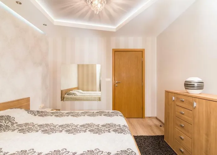 And Cozy Flat In The Center Apartment